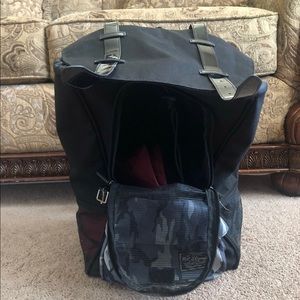 Pet carrier backpack like new